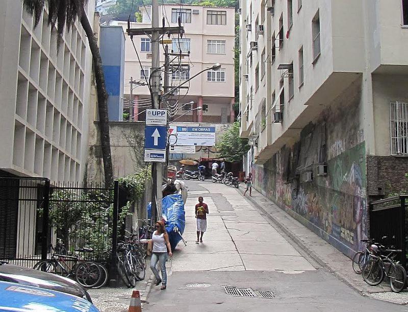 Close Copacabana At Babilonia Hill Rio de Janeiro
